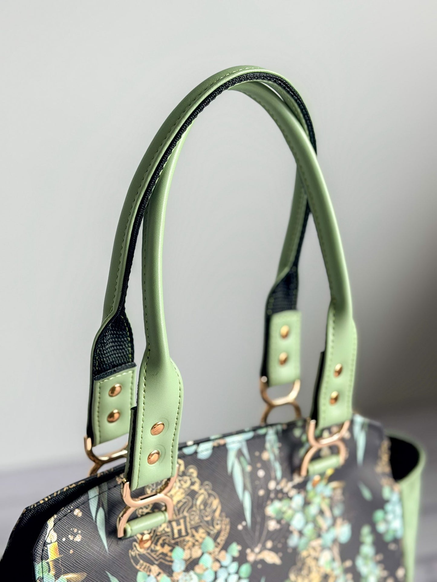 The Sewfisticated HexaTote